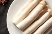 杏鲍菇发霉长白毛还能用吗 怎么分辨杏鲍菇有没有变质