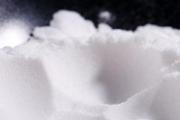 爽身粉对头发有伤害吗 爽身粉擦头发会掉头发吗