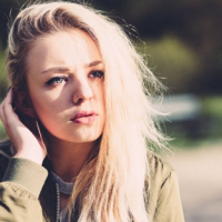 眼睛疼是怎么回事,眼睛哭肿了怎么快速消肿,眼