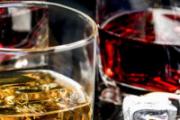 喝红酒不能和什么东西一起吃 红酒有分为哪些种类
