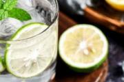 柠檬水放多久就不可以喝了 冬天过夜的柠檬水还可以喝吗