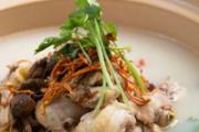 鸽子炖汤要不要焯水 鸽子怎么炖汤不油