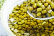 绿豆汤冲鸡蛋可以治疗口腔溃疡吗 绿豆治口腔溃疡吃几天