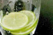 喝柠檬水有什么好处 柠檬水的7大功效