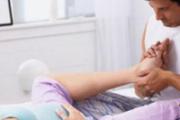 孕妇怎么预防小腿抽筋 孕妇小腿抽筋是什么原因