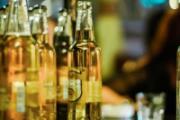 中暑了能喝啤酒吗 喝什么解暑比较合适
