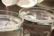 来月经可以喝白酒吗 月经期间喝白酒会怎样