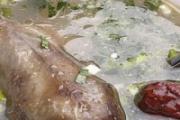 夏天鸽子炖什么补气血 夏季鸽子汤怎么炖不上火