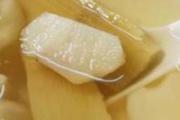 甘蔗煮水喝有什么功效 甘蔗煮水可以止咳吗
