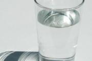 冲泡蛋白粉需要多少水 蛋白粉一次吃多少