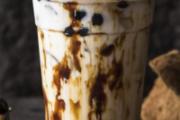 冬天奶茶放一晚上还能喝吗 冬天过夜的奶茶热一下能喝吗