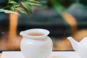 绿茶适合上午喝还是下午喝 绿茶适合晚上喝吗