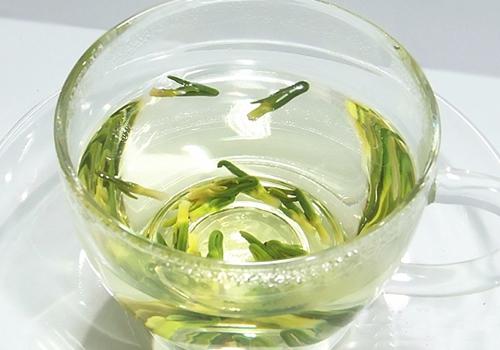 莲子心可以和菊花一起泡吗