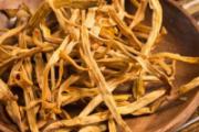 黄花菜为什么吃干的 干黄花菜吃前怎么处理