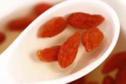 枸杞茶喝了有什么好处 枸杞泡水喝能壮阳吗