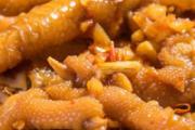酸辣鸡爪不入味怎么办 酸辣鸡爪要泡多久才可以吃