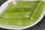 新鲜的莴笋能生吃吗 生吃莴笋要焯水吗
