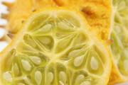 火参果是青的还可以吃吗 火参果里面的籽能吃吗
