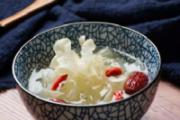 银耳汤放红糖还是冰糖好 银耳汤如何熬的粘稠