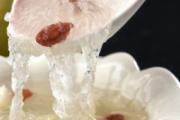 燕窝和银耳能一起炖吗 燕窝银耳汤孕妇能吃吗