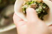 韭菜鸡蛋饺子馅在常温下可以放多久 韭菜鸡蛋馅饺子放蚝油生抽吗