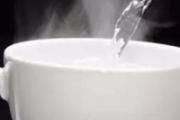 喝了热水体温会升高吗 喝了热水就出汗是正常的吗