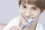 刷牙出血用什么牙膏好