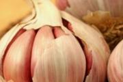 大蒜煮水泡脚的功效 脚臭、冻疮都不见！