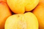黄桃哺乳期可以吃吗 哺乳期吃黄桃罐头会回奶吗