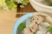 萝卜排骨汤