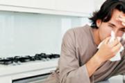 鼻塞流鼻涕需谨慎，不要只当感冒治