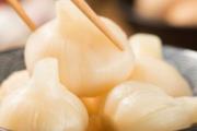 糖醋蒜可以用塑料瓶腌制吗 糖醋蒜用什么容器装