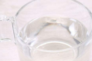 醋和白酒能治荨麻疹吗 醋和白酒对哪种荨麻疹有效？