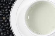 黑豆浆里面可以放红糖吗 黑豆浆加了红糖有毒吗