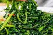 空心菜怎么炒不变黑又嫩好吃 空心菜泡水一天了还能吃吗