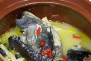 桑椹元杞炖乌鸡