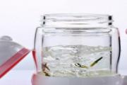 莲子心泡水晚上能喝吗 莲子心茶一天中什么时候喝