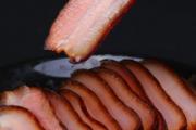 腊肉要用热水泡多久 腊肉怎么吃健康