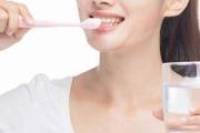 用盐刷牙有什么好处 用盐刷牙有什么危害吗