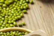 绿豆汤熬多长时间解暑效果最好 绿豆汤热喝还是凉喝好