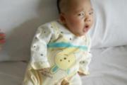 宝宝学坐的最快方法