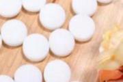 樟脑丸变小的原因