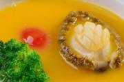 鲍鱼可以和鸡一起煲汤吗 鲍鱼红枣可以一起炖汤吗