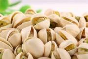 没有漂白的开心果是什么颜色 开心果有什么食疗作用