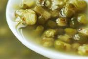 怎么煮出绿色的绿豆汤 熬绿豆汤用什么锅最好
