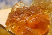 桃胶和雪燕哪个更美容 桃胶和雪燕哪个好
