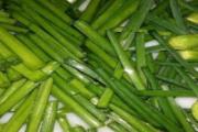 韭菜花不能跟什么吃 韭菜花怎么摘洗