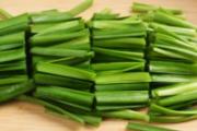 韭菜每天吃多少合适 吃多少韭菜才能补肾