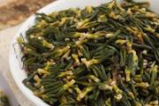 莲子心泡水能天天喝吗 莲子心泡水喝多了会怎样
