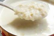 牛奶燕麦粥